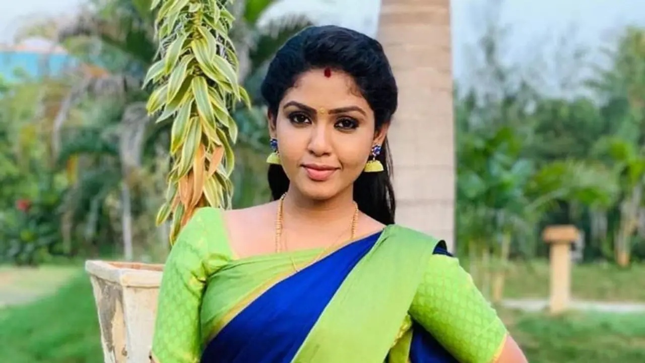 pandian stores hema dancing video : ''சும்மா சுர்ருனு'' ஆட்டம் போடும் பாண்டியன் ஸ்டோர்ஸ் மீனா (ஹேமா).. pandian stores hema dancing video : ''சும்மா சுர்ருனு'' ஆட்டம் போடும் பாண்டியன் ஸ்டோர்ஸ் மீனா (ஹேமா)..