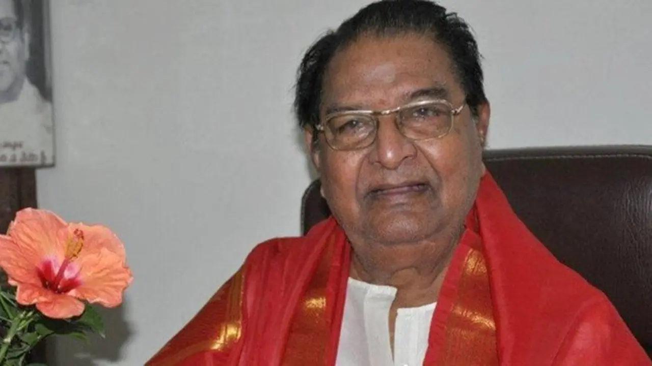 కైకాల సత్యనారాయణ అంతిమయాత్ర ప్రారంభం.. మహాప్రస్థానంలో అధికార లాంఛనాలతో అంత్యక్రియలు.. 