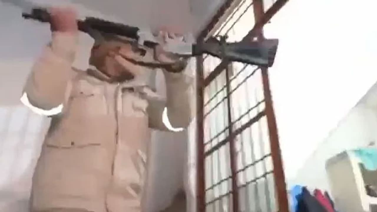 प्रयागराज में छात्रों की पिटाई मामले पर सियासत गरमाई, केशव बोले दोषी पुलिस कर्मियों पर होगी कार्रवाई प्रयागराज में छात्रों की पिटाई मामले पर सियासत गरमाई, केशव बोले दोषी पुलिस कर्मियों पर होगी कार्रवाई