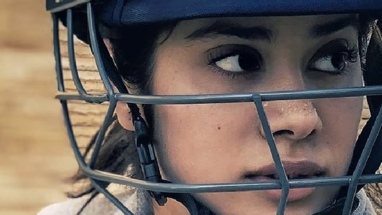 राजकुमार राव का डेडीकेशन देखकर रह जाएंगे दंग, जान्हवी कपूर ने 'मिस्टर एंड मिसेज माही' की शूटिंग से शेयर की पिक