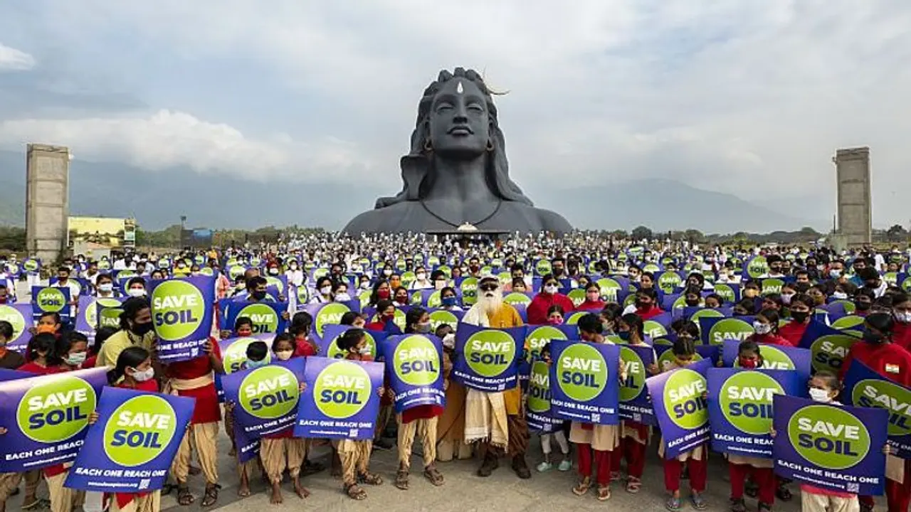 Republic Day: Sadhguru calls for Save Soil movement across India Republic Day: Sadhguru calls for Save Soil movement across India