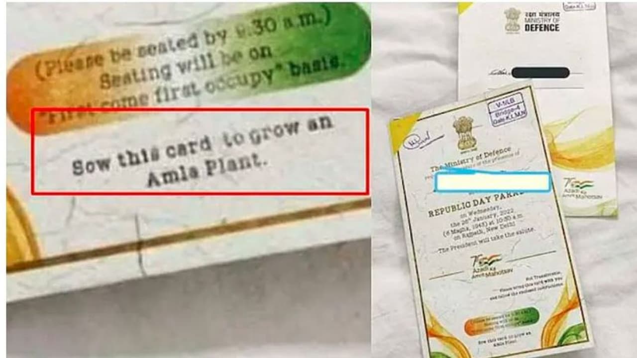 Republic Day 2022 : इस बार के निमंत्रण पत्र लिखा था एक 'खास मैसेज', पढ़कर लोगों ने जमीन में बोया Republic Day 2022 : इस बार के निमंत्रण पत्र लिखा था एक 'खास मैसेज', पढ़कर लोगों ने जमीन में बोया