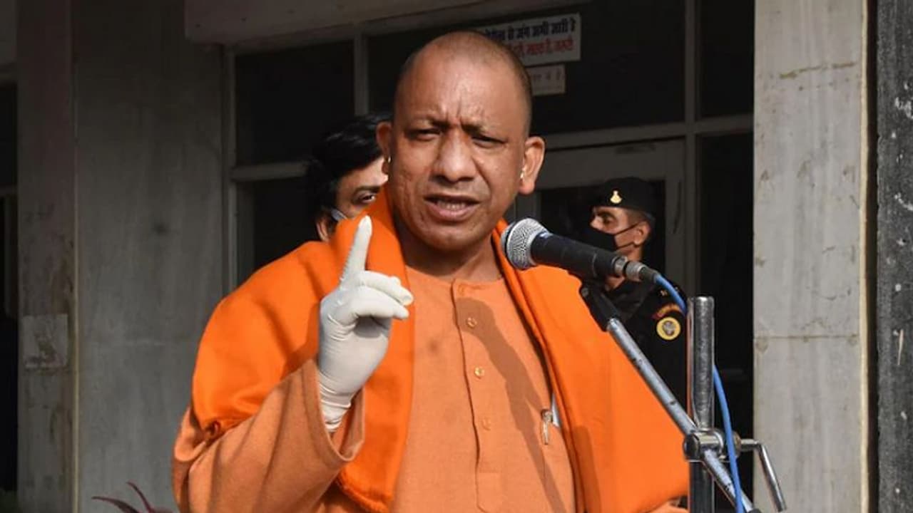 अखिलेश यादव पर हमलावर हुए सीएम योगी आदित्यनाथ, ट्वीट कर लिखी यह बड़ी बात