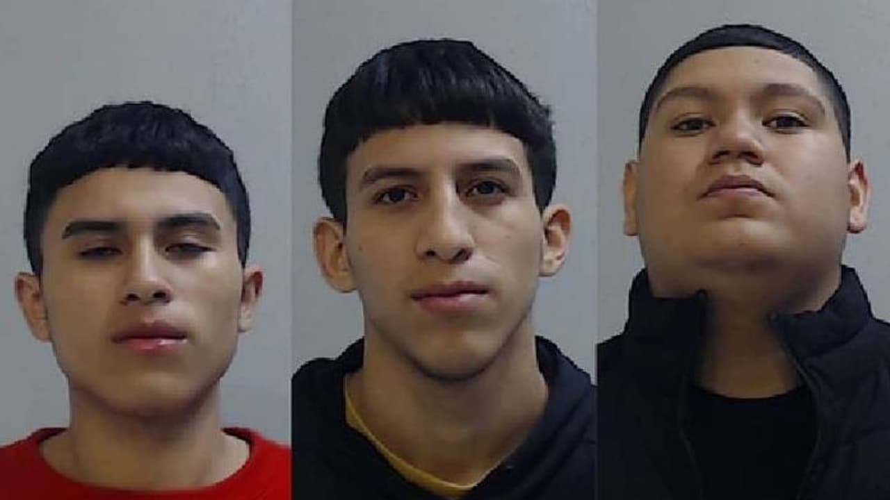 Brothers beat stepfather to death : സഹോദരിയെ ഉപദ്രവിച്ച രണ്ടാനച്ഛനെ അടിച്ചുകൊന്ന് സഹോദരങ്ങൾ Brothers beat stepfather to death : സഹോദരിയെ ഉപദ്രവിച്ച രണ്ടാനച്ഛനെ അടിച്ചുകൊന്ന് സഹോദരങ്ങൾ