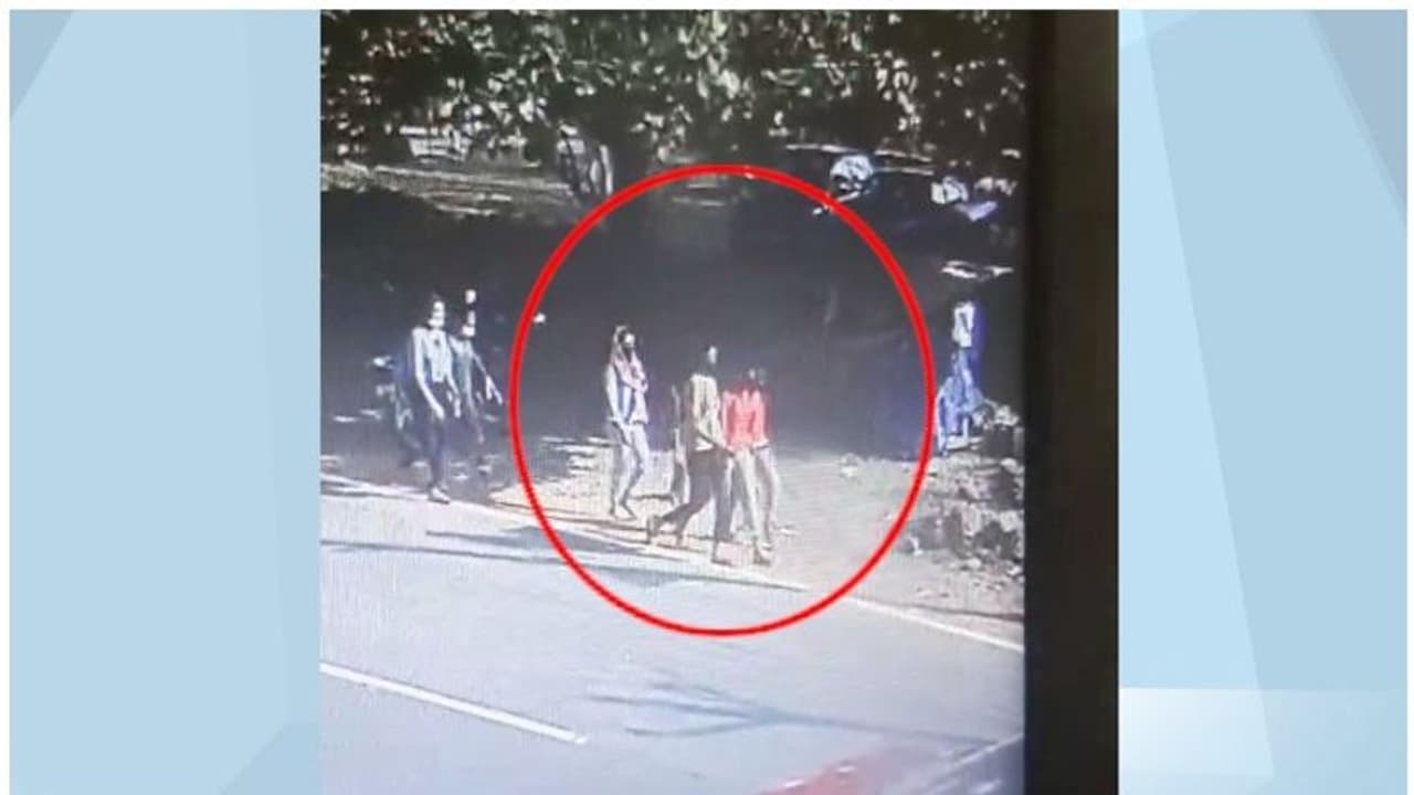 കോഴിക്കോട് കാണാതായ പെണ്‍കുട്ടികളില്‍ ഒരാളെ കൂടി കണ്ടെത്തി; കണ്ടക്ടര്‍ക്ക് നമ്പര്‍ നല്‍കിയത് വഴിത്തിരിവായി