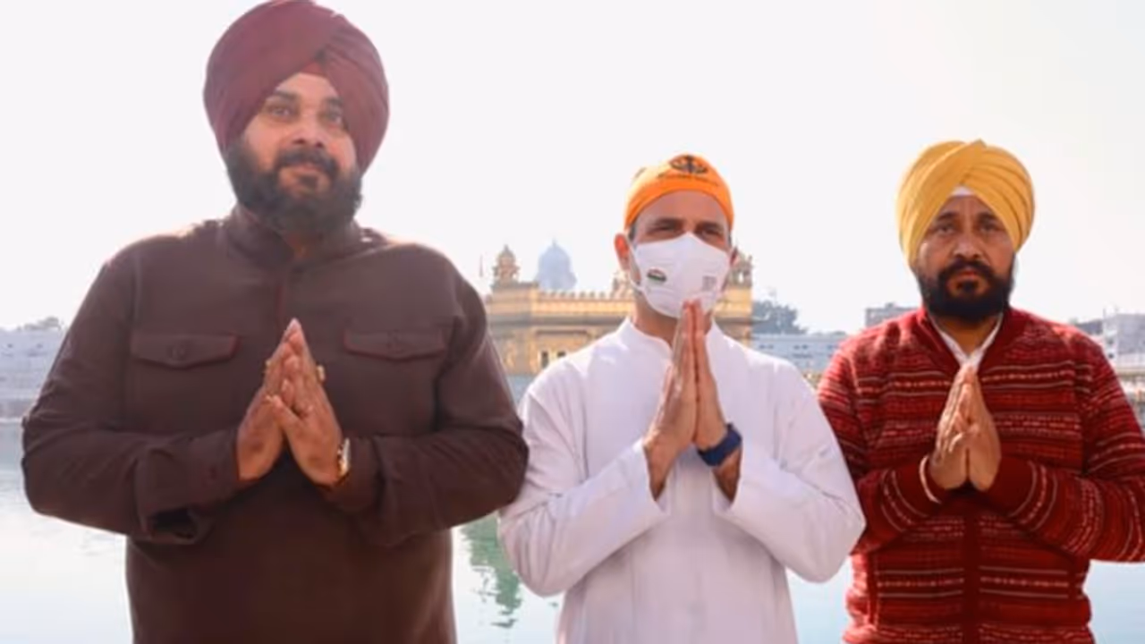 UP elections 2022: "మేము దీన్ని నిర్ణయించలేము.. కానీ కార్యకర్తలు కోరుకుంటేనే": రాహుల్ గాంధీ పంజాబ్ సర్ప్రైజ్