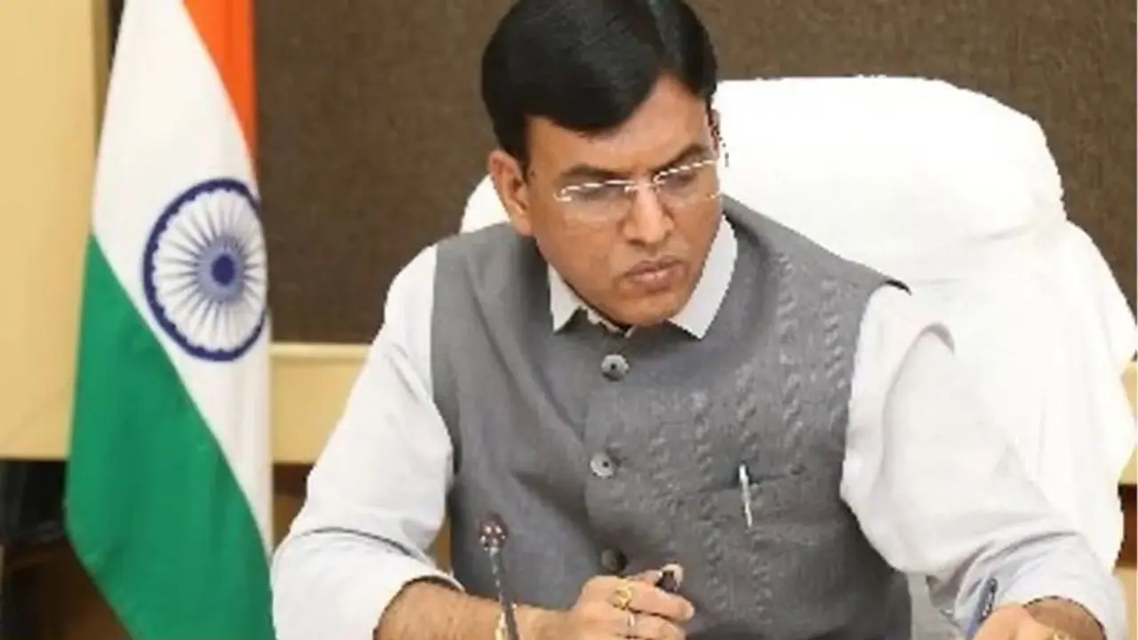 Medicine Price Hike: അവശ്യ മരുന്നുകളുടെ വില നിയന്ത്രിക്കുന്നത് സർക്കാർ അല്ല; കേന്ദ്ര ആരോ​ഗ്യമന്ത്രി