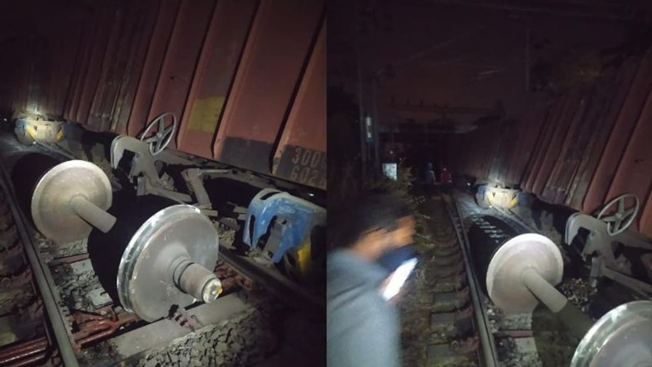 ആലുവയില് ചരക്ക് തീവണ്ടി പാളം തെറ്റിയ സംഭവം; തിരുവനന്തപുരം ഡിവിഷനിലെ 11 ട്രെയിനുകള് റദ്ദാക്കി ആലുവയില് ചരക്ക് തീവണ്ടി പാളം തെറ്റിയ സംഭവം; തിരുവനന്തപുരം ഡിവിഷനിലെ 11 ട്രെയിനുകള് റദ്ദാക്കി