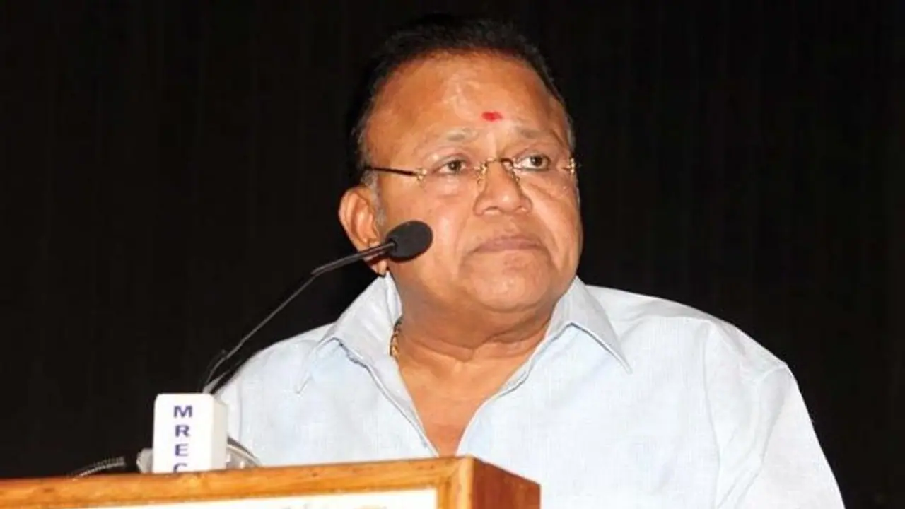 பெரியார் திடலில் எங்க அப்பா பணம் இருக்கா இல்லையா.? அலறவிட்ட ராதாரவி. பெரியார் திடலில் எங்க அப்பா பணம் இருக்கா இல்லையா.? அலறவிட்ட ராதாரவி.