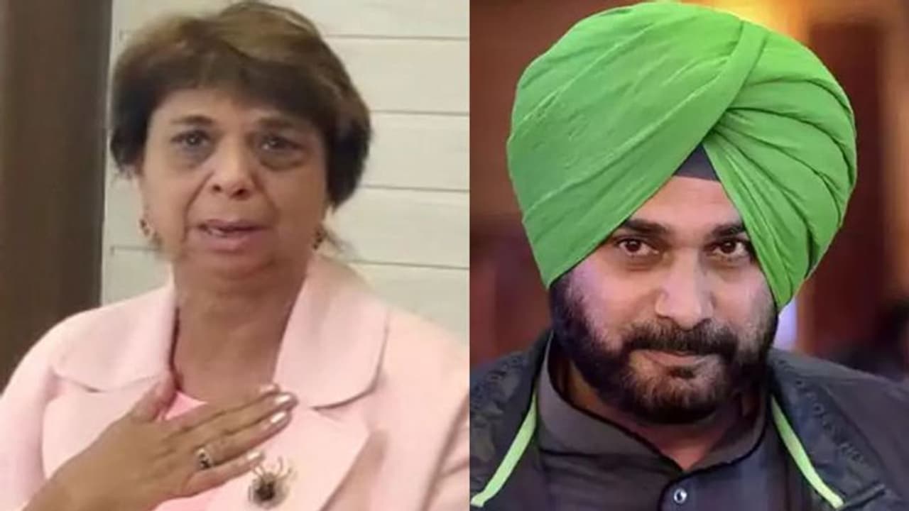 ఆస్తి కోసం నన్ను , నా తల్లిని ఇంట్లోంచి గెంటేశాడు.. అతని నిజ స్వరూపం ఇది : సిద్ధూపై సోదరి సంచలన వ్యాఖ్యలు ఆస్తి కోసం నన్ను , నా తల్లిని ఇంట్లోంచి గెంటేశాడు.. అతని నిజ స్వరూపం ఇది : సిద్ధూపై సోదరి సంచలన వ్యాఖ్యలు