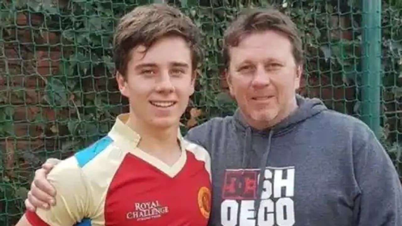 U19 World Cup : വിരാട് കോലിയെ ആരാധിക്കുന്ന 'ബേബി ഡിവില്ലിയേഴ്സ്'; ആഗ്രഹം തുറന്ന് പറഞ്ഞ് ഡെവാള്ഡ് ബ്രേവിസ് U19 World Cup : വിരാട് കോലിയെ ആരാധിക്കുന്ന 'ബേബി ഡിവില്ലിയേഴ്സ്'; ആഗ്രഹം തുറന്ന് പറഞ്ഞ് ഡെവാള്ഡ് ബ്രേവിസ്