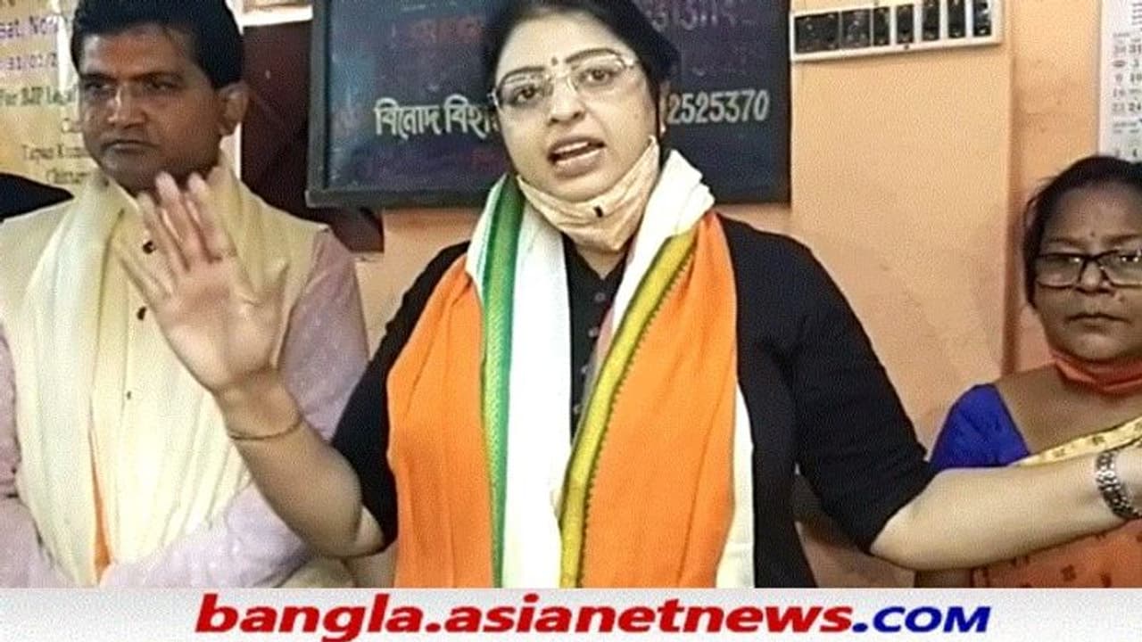 Post Poll Violence: 'ভোট পরবর্তী হিংসায় আদালতের বিচারে ভয় পেয়েছে তৃণমূল', তোপ প্রিয়াঙ্কার Post Poll Violence: 'ভোট পরবর্তী হিংসায় আদালতের বিচারে ভয় পেয়েছে তৃণমূল', তোপ প্রিয়াঙ্কার