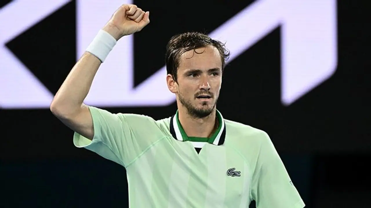 Australian Open 2022: Daniil Medvedev outclasses Stefanos Tsitsipas to set up final clash with Rafael Nadal