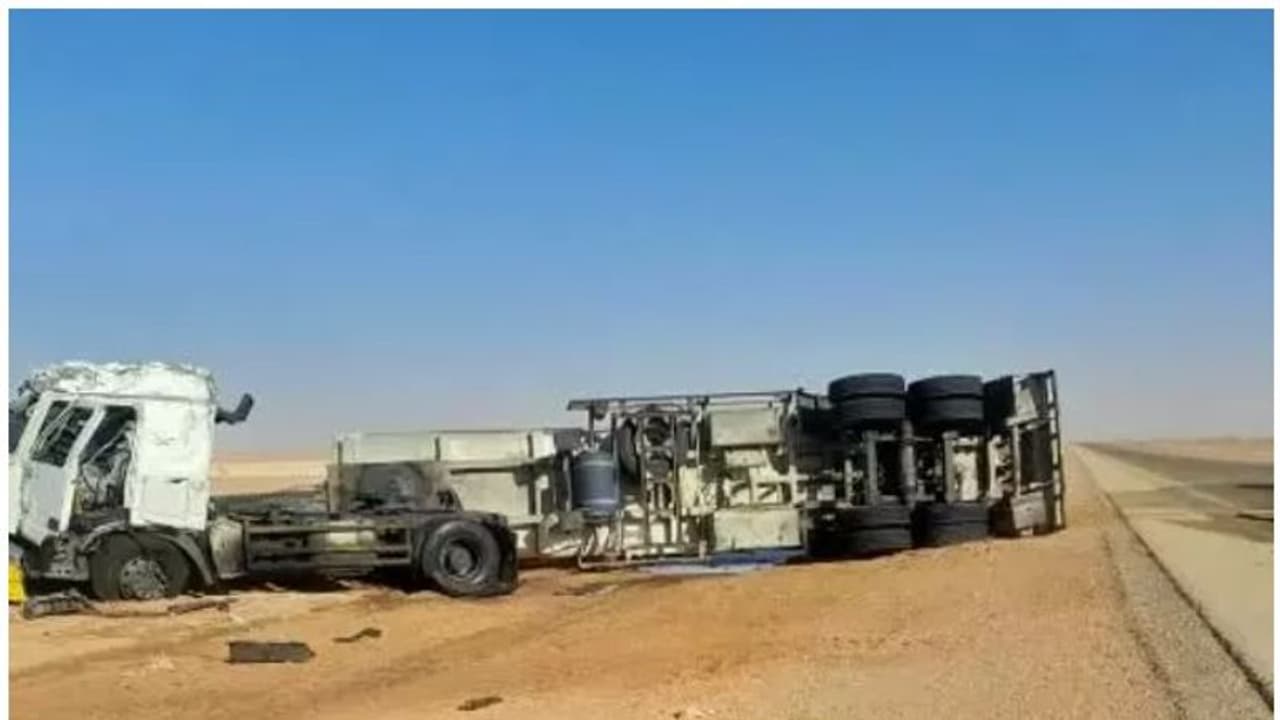 Tanker Accident: സൗദി അറേബ്യയിൽ പെട്രോൾ ടാങ്കർ മറിഞ്ഞ് മലയാളിക്ക് ഗുരുതര പരിക്ക് Tanker Accident: സൗദി അറേബ്യയിൽ പെട്രോൾ ടാങ്കർ മറിഞ്ഞ് മലയാളിക്ക് ഗുരുതര പരിക്ക്