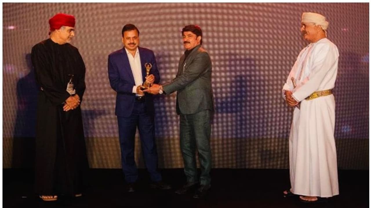 Gulf News: ബദർ അൽ സമാ ഗ്രൂപ്പ് ഓഫ് ഹോസ്പിറ്റലിന് പുരസ്കാരം; അഞ്ചാമതും ഒമാനിലെ വിശ്വസ്ത ബ്രാന്ഡ് Gulf News: ബദർ അൽ സമാ ഗ്രൂപ്പ് ഓഫ് ഹോസ്പിറ്റലിന് പുരസ്കാരം; അഞ്ചാമതും ഒമാനിലെ വിശ്വസ്ത ബ്രാന്ഡ്