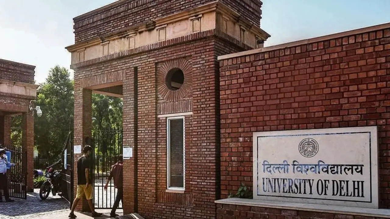 'Remove all misleading material about eligibility criteria from website': Delhi HC directs DU 