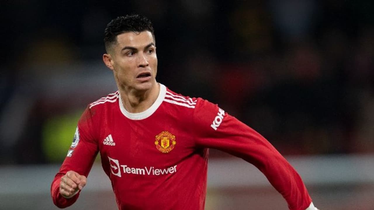 FA Cup : ക്രിസ്റ്റ്യാനോ റൊണാള്ഡോ പെനാല്റ്റി പാഴാക്കി; മാഞ്ചസ്റ്റര് യുണൈറ്റഡിന് തോല്വി, പുറത്ത് വീഡിയോ FA Cup : ക്രിസ്റ്റ്യാനോ റൊണാള്ഡോ പെനാല്റ്റി പാഴാക്കി; മാഞ്ചസ്റ്റര് യുണൈറ്റഡിന് തോല്വി, പുറത്ത് വീഡിയോ