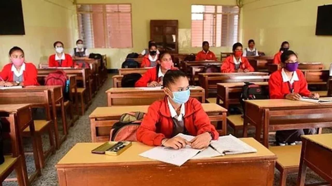 राजस्थान में पाबंदियों पर छूट: 1 फरवरी से खुलेंगे स्कूल, संडे का कर्फ्यू भी खत्म, पढ़िए सरकार की नई गाइडलाइन