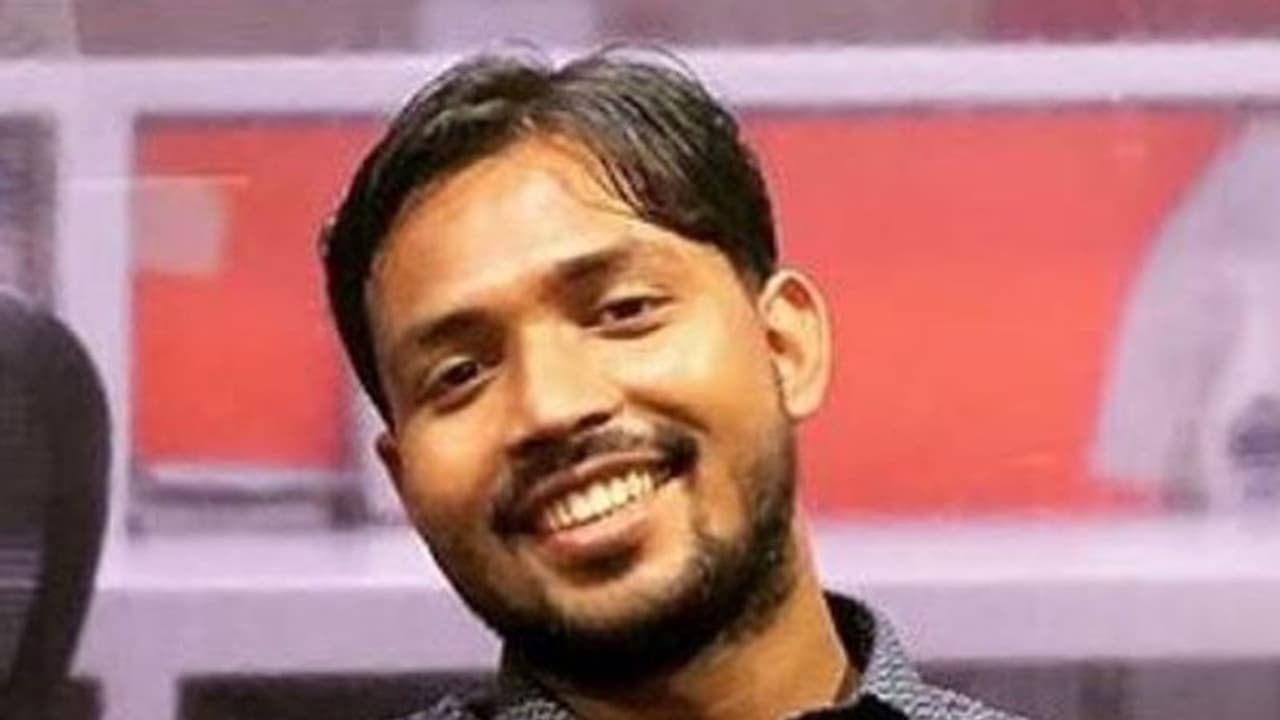 RRB NTPC Result को लेकर हुए बवाल के बाद चर्चा में फिर आए खान सर, जानिए उनसे जुड़ी ये खास बातें