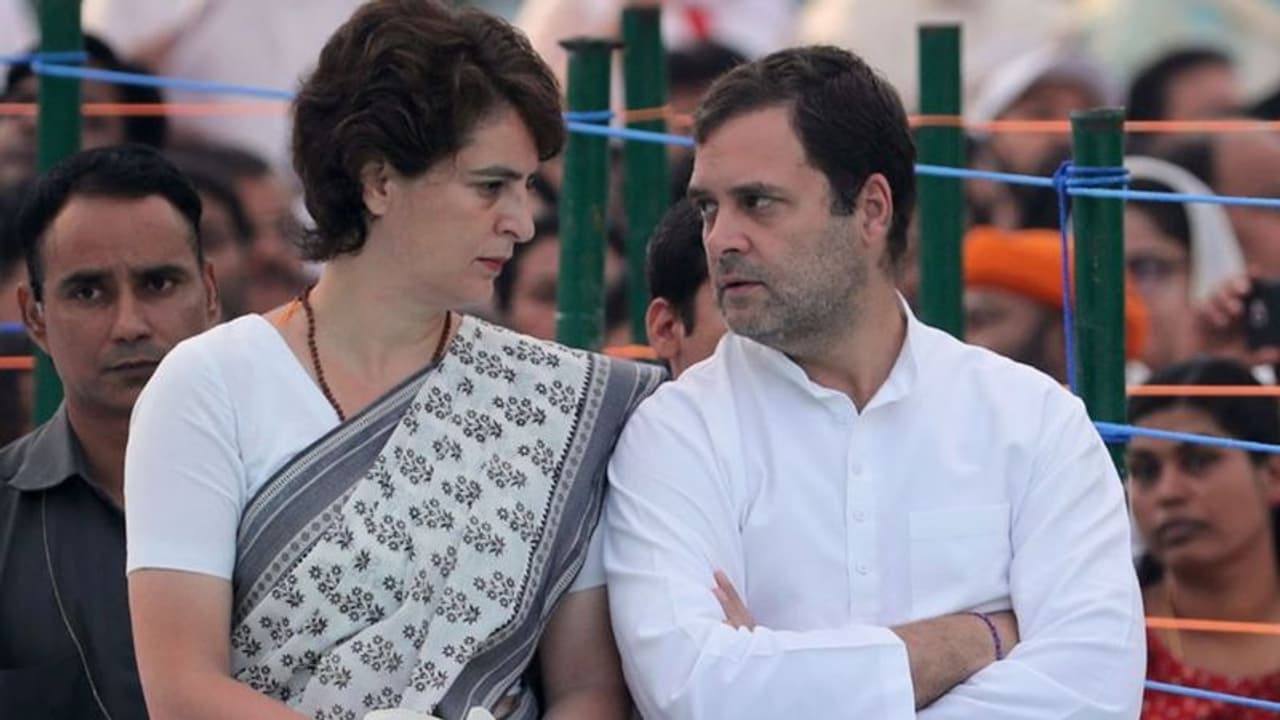 காங்கிரசில் இருந்து 'பல்டி' அடிக்கும் தலைவர்கள்.. தள்ளாடும் காங்கிரஸ்.. அப்போ உபியில் தோல்விதான்.. காங்கிரசில் இருந்து 'பல்டி' அடிக்கும் தலைவர்கள்.. தள்ளாடும் காங்கிரஸ்.. அப்போ உபியில் தோல்விதான்..