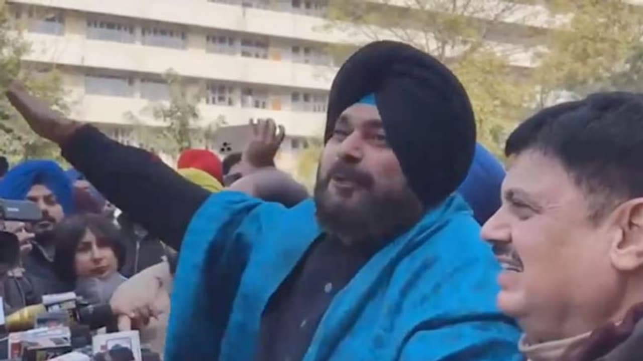 Road Rage Case : नवजोत सिंह सिद्धू को सुप्रीम कोर्ट से राहत, 25 फरवरी तक के लिए टली सुनवाई