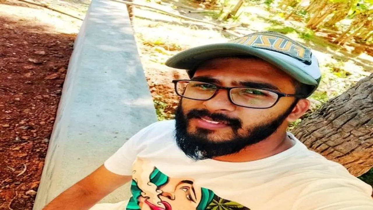 ಇಬ್ಬರನ್ನ ಪ್ರೀತಿಸಿ ಜೀವಕ್ಕೆ ಕುತ್ತು ತಂದುಕೊಂಡ, ಲವ್ ಮಾಡುವಂತೆ ಬೆದರಿಕೆ ಹಾಕಿದವ ಜೈಲು ಸೇರಿದ ಇಬ್ಬರನ್ನ ಪ್ರೀತಿಸಿ ಜೀವಕ್ಕೆ ಕುತ್ತು ತಂದುಕೊಂಡ, ಲವ್ ಮಾಡುವಂತೆ ಬೆದರಿಕೆ ಹಾಕಿದವ ಜೈಲು ಸೇರಿದ