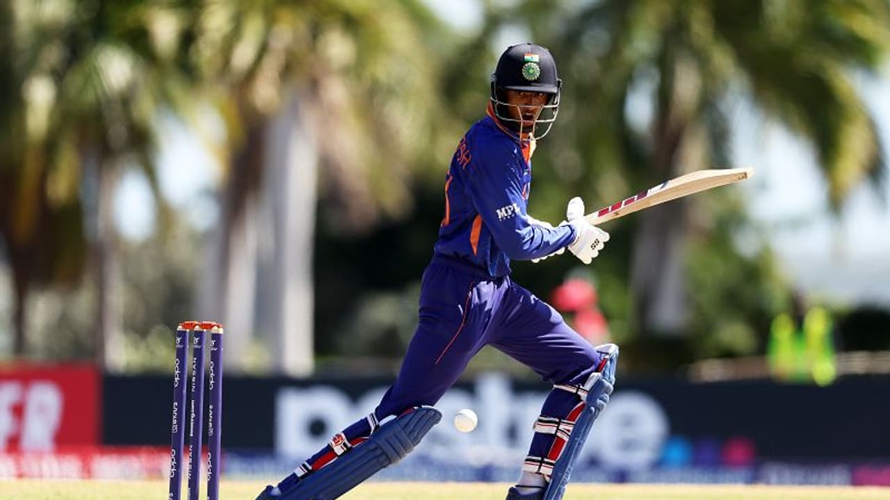 ICC U 19 World Cup : ಹಾಲಿ ಚಾಂಪಿಯನ್ ತಂಡವನ್ನು ಸೋಲಿಸಿ ಸೆಮಿಫೈನಲ್ ಹಂತಕ್ಕೇರಿದ ಭಾರತ ICC U 19 World Cup : ಹಾಲಿ ಚಾಂಪಿಯನ್ ತಂಡವನ್ನು ಸೋಲಿಸಿ ಸೆಮಿಫೈನಲ್ ಹಂತಕ್ಕೇರಿದ ಭಾರತ