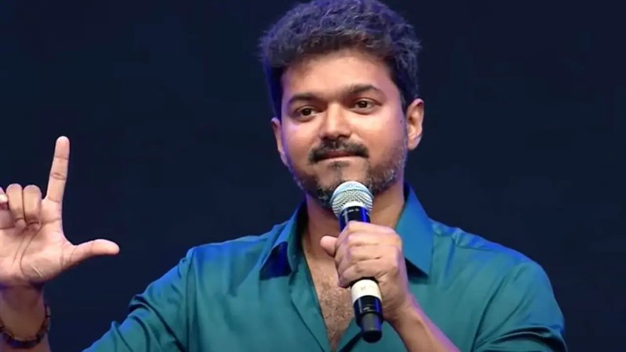 ரஜினி கேட்ட அதே 'ஆட்டோ' சின்னத்தை விஜய் கேட்டது ஏன்..? பீஸ்ட் மோடில் 'தளபதி விஜய்...'