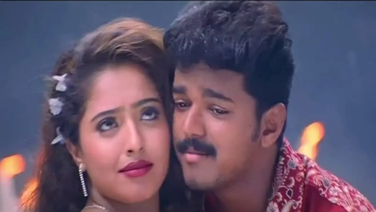 ‘கட்டிப்புடி கட்டிப்புடிடா’ ரிட்டர்ன்ஸ்! பீஸ்ட்டில் கதறவிடும் அயிட்டம் சாங்: விஜய் பூந்து விளையாடுவது யாருடன்? ‘கட்டிப்புடி கட்டிப்புடிடா’ ரிட்டர்ன்ஸ்! பீஸ்ட்டில் கதறவிடும் அயிட்டம் சாங்: விஜய் பூந்து விளையாடுவது யாருடன்?