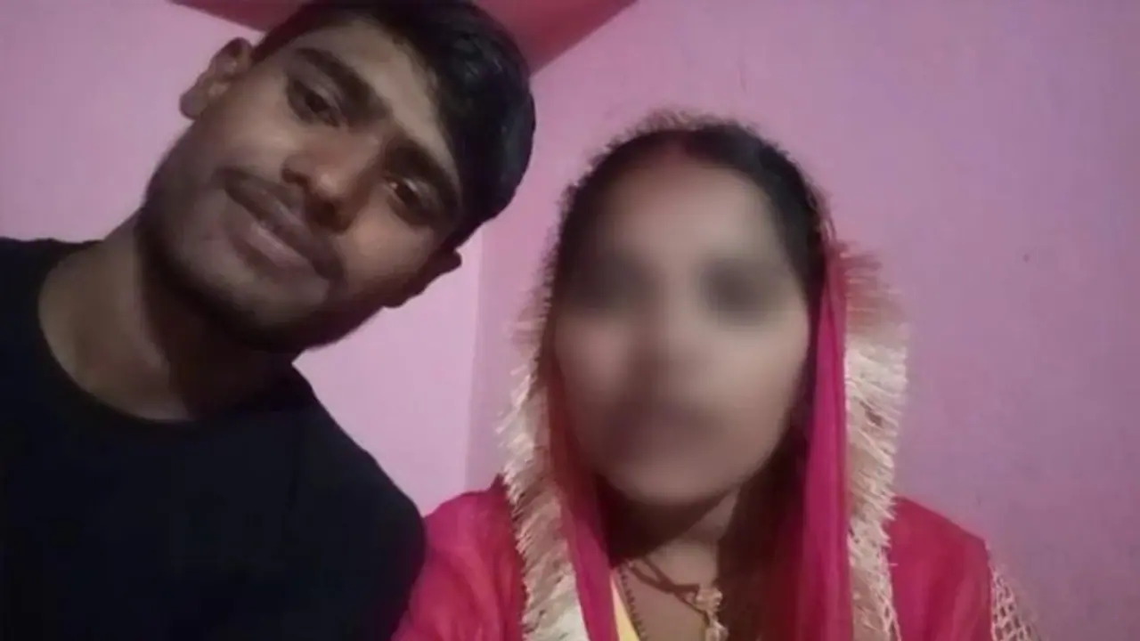गजब मामला: पिता ने अपहरण की FIR दर्ज कराई, लेकिन बेटी ने डाला 'GOT MARRIED स्टेटस और सुनाई अलग ही कहानी गजब मामला: पिता ने अपहरण की FIR दर्ज कराई, लेकिन बेटी ने डाला 'GOT MARRIED स्टेटस और सुनाई अलग ही कहानी