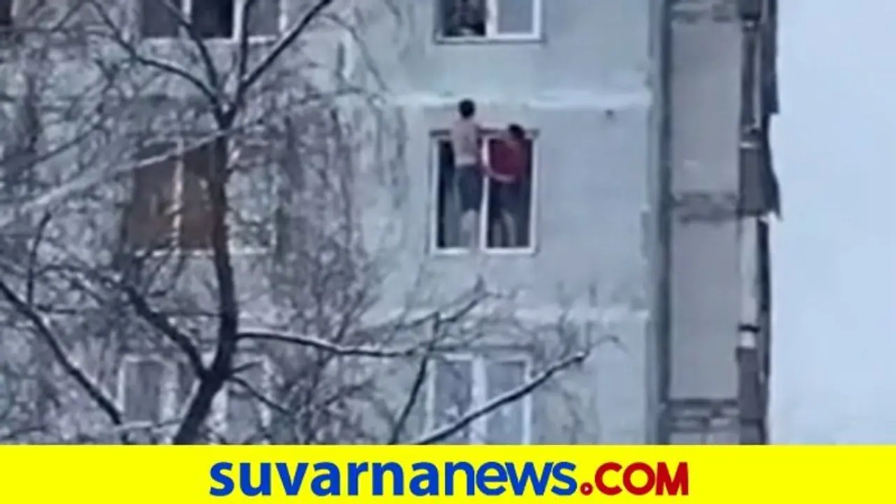 ಬಹುಮಹಡಿ ಕಟ್ಟಡಕ್ಕೆ ಬೆಂಕಿ : ಪ್ರಾಣ ಪಣಕ್ಕಿಟ್ಟು ಯುವತಿಯ ರಕ್ಷಿಸಿದ ಇಬ್ಬರು ಯುವಕರು