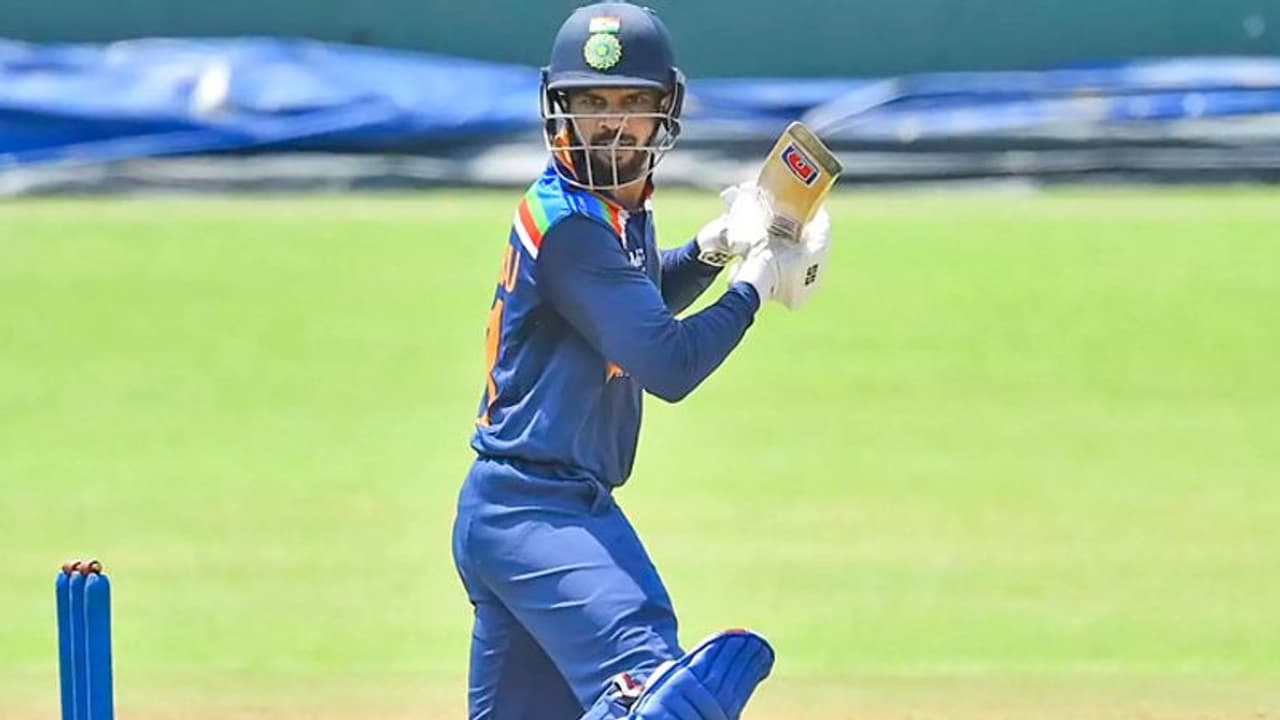 IND vs SL : ഇന്ത്യന്‍ ടീമിനെ പരിക്ക് അലട്ടുന്നു, റിതുരാജ് ഗെയ്കവാദും പുറത്ത്; പകരക്കാരനെ പ്രഖ്യാപിച്ച് ബിസിസിഐ