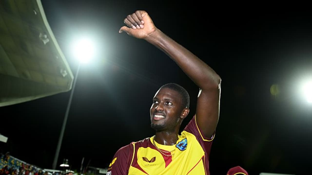 4 பந்தில் 4 விக்கெட்.. மலிங்காவுடன் சாதனை பட்டியலில் இணைந்த ஜேசன் ஹோல்டர்..!