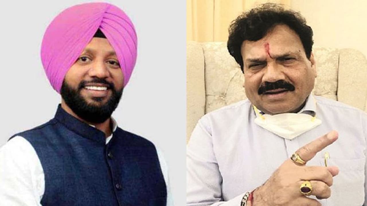 पंजाब चुनाव: कांग्रेस नेता सुखविंदर सिंह डैनी की संपत्ति 5 गुना बढ़ी, मंत्री वेरका फ्लैट की किस्तें चुका रहे पंजाब चुनाव: कांग्रेस नेता सुखविंदर सिंह डैनी की संपत्ति 5 गुना बढ़ी, मंत्री वेरका फ्लैट की किस्तें चुका रहे