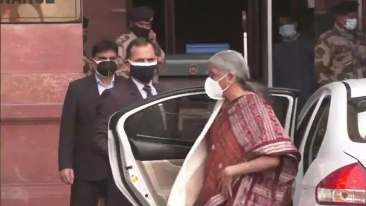 কেন্দ্রীয় বাজেটে একদিকে বিরাট স্বস্তি গয়না শিল্পের, অন্যদিকে পকেটে চাপ বাড়ল সুরাপ্রেমীদের কেন্দ্রীয় বাজেটে একদিকে বিরাট স্বস্তি গয়না শিল্পের, অন্যদিকে পকেটে চাপ বাড়ল সুরাপ্রেমীদের