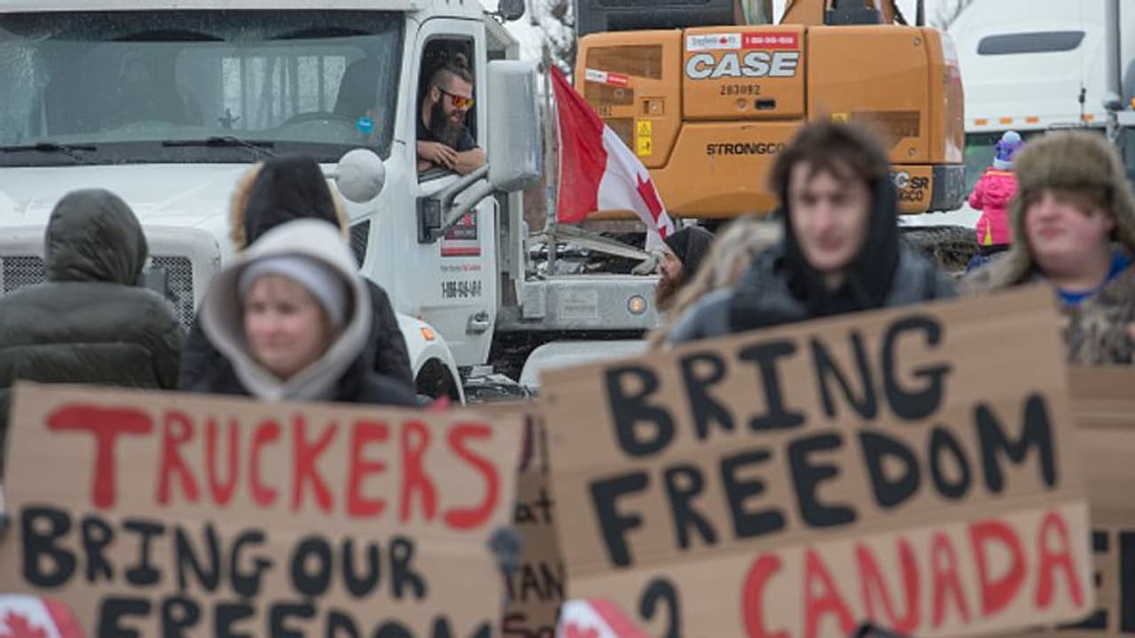 ಕೊರೋನಾ ನಿರ್ಬಂಧಗಳ ವಿರುದ್ಧ ಹೋರಾಟ: ಕೆನಡಾ ಪ್ರತಿಭಟನೆ ಮಾದರಿಯಲ್ಲೇ ವಾಷಿಂಗ್ಟನ್ಗೆ 'ಪೀಪಲ್ಸ್ ಕಾನ್ವಾಯ್'! ಕೊರೋನಾ ನಿರ್ಬಂಧಗಳ ವಿರುದ್ಧ ಹೋರಾಟ: ಕೆನಡಾ ಪ್ರತಿಭಟನೆ ಮಾದರಿಯಲ್ಲೇ ವಾಷಿಂಗ್ಟನ್ಗೆ 'ಪೀಪಲ್ಸ್ ಕಾನ್ವಾಯ್'!