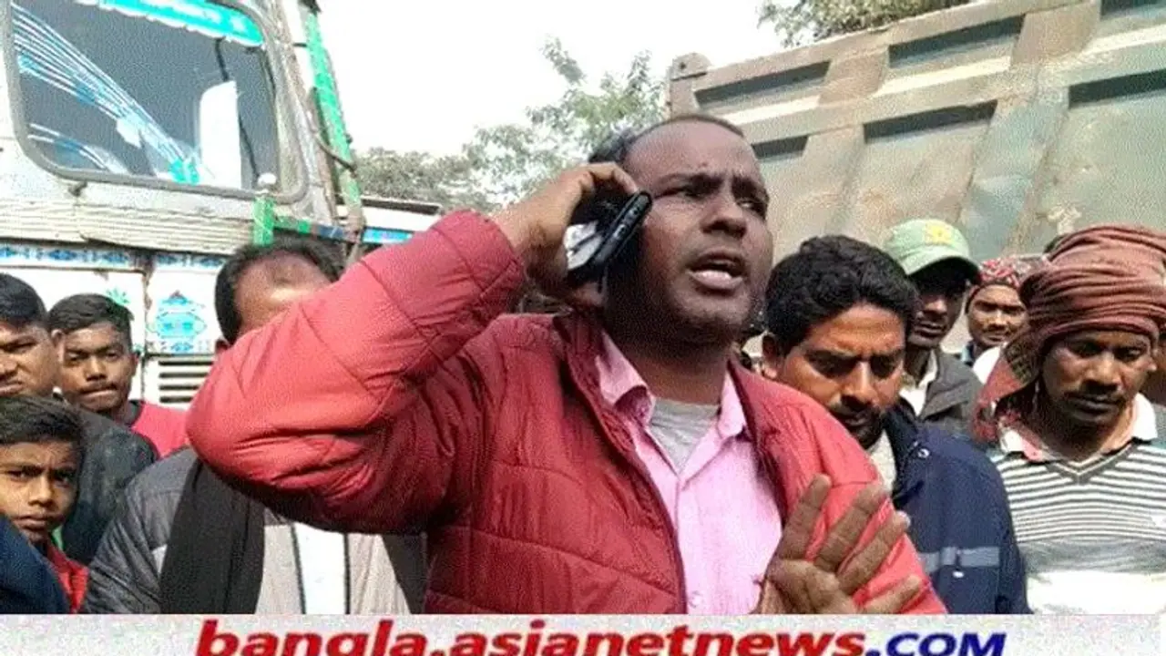 বাংলায় সরকারি রাজস্ব আদায়ের নামে তোলা আদায়, পথ অবরোধ লরি মালিকদের