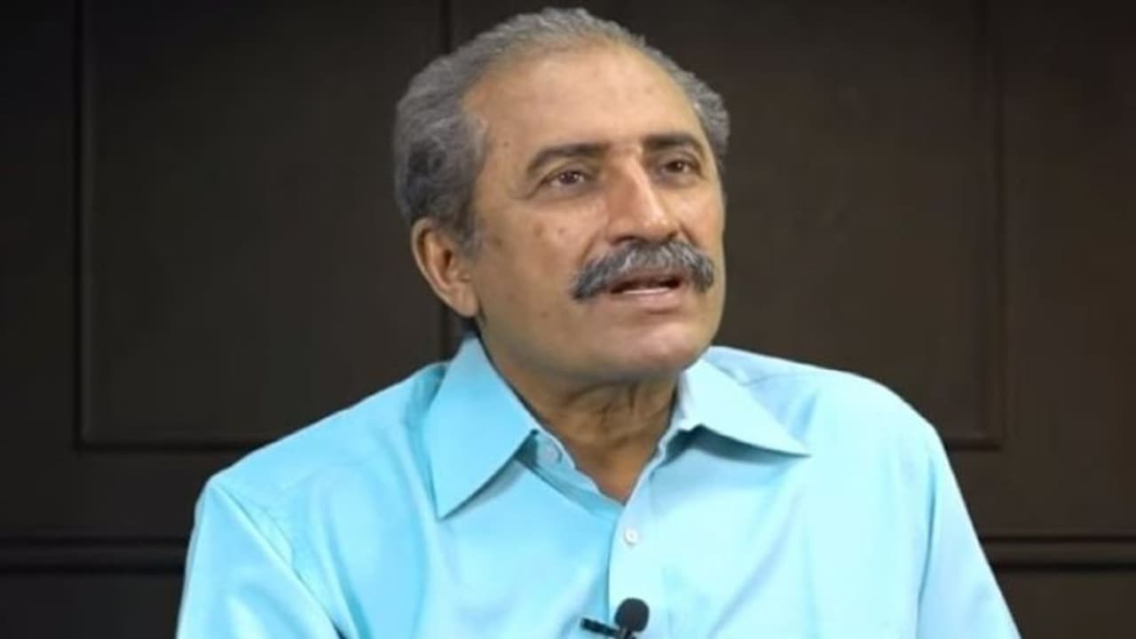 షూటింగ్ లో జరిగే అరాచకాలను బయట పెట్టిన సీనియర్ నటుడు. ఇండస్ట్రీపై సంచలన వ్యాఖ్యలు.. షూటింగ్ లో జరిగే అరాచకాలను బయట పెట్టిన సీనియర్ నటుడు. ఇండస్ట్రీపై సంచలన వ్యాఖ్యలు..