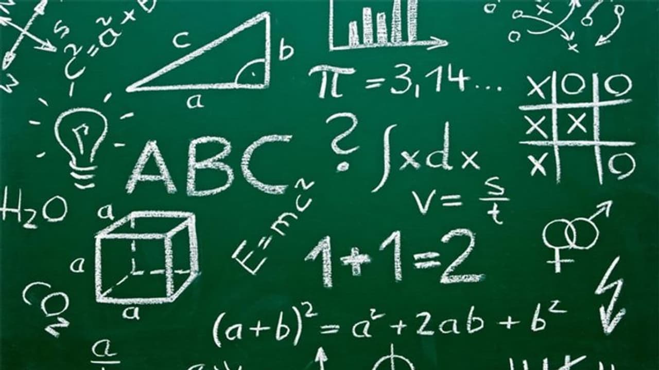 എസ്എസ്എൽസി, പ്ലസ് ടൂ വിദ്യാർത്ഥികൾക്കായി പഠനസഹായി പുറത്തിറക്കി കണ്ണൂർ ജില്ലാപഞ്ചായത്ത്