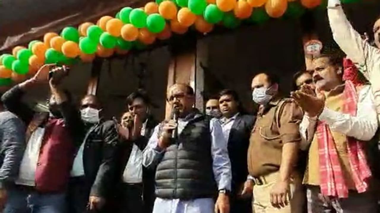 मोदी का एक्सपेरिमेंटल बॉय था, अब बुलडोजर सीएम का एक्सपेरिमेंटल बॉय बनूंगा: सिद्धार्थ नाथ सिंह मोदी का एक्सपेरिमेंटल बॉय था, अब बुलडोजर सीएम का एक्सपेरिमेंटल बॉय बनूंगा: सिद्धार्थ नाथ सिंह