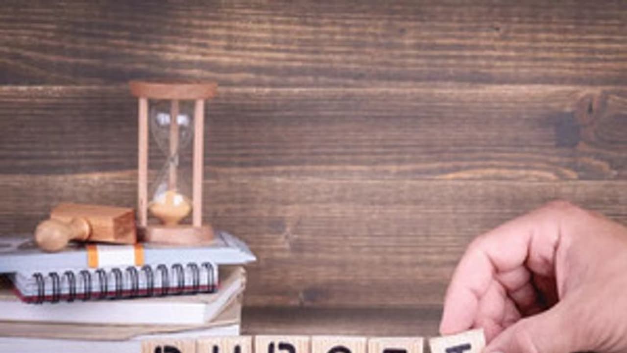 Budget 2022: বাজেটে বাংলার ভাগ্যে জুটল কী, কতটা পালন হয়েছে প্রতিশ্রুতি