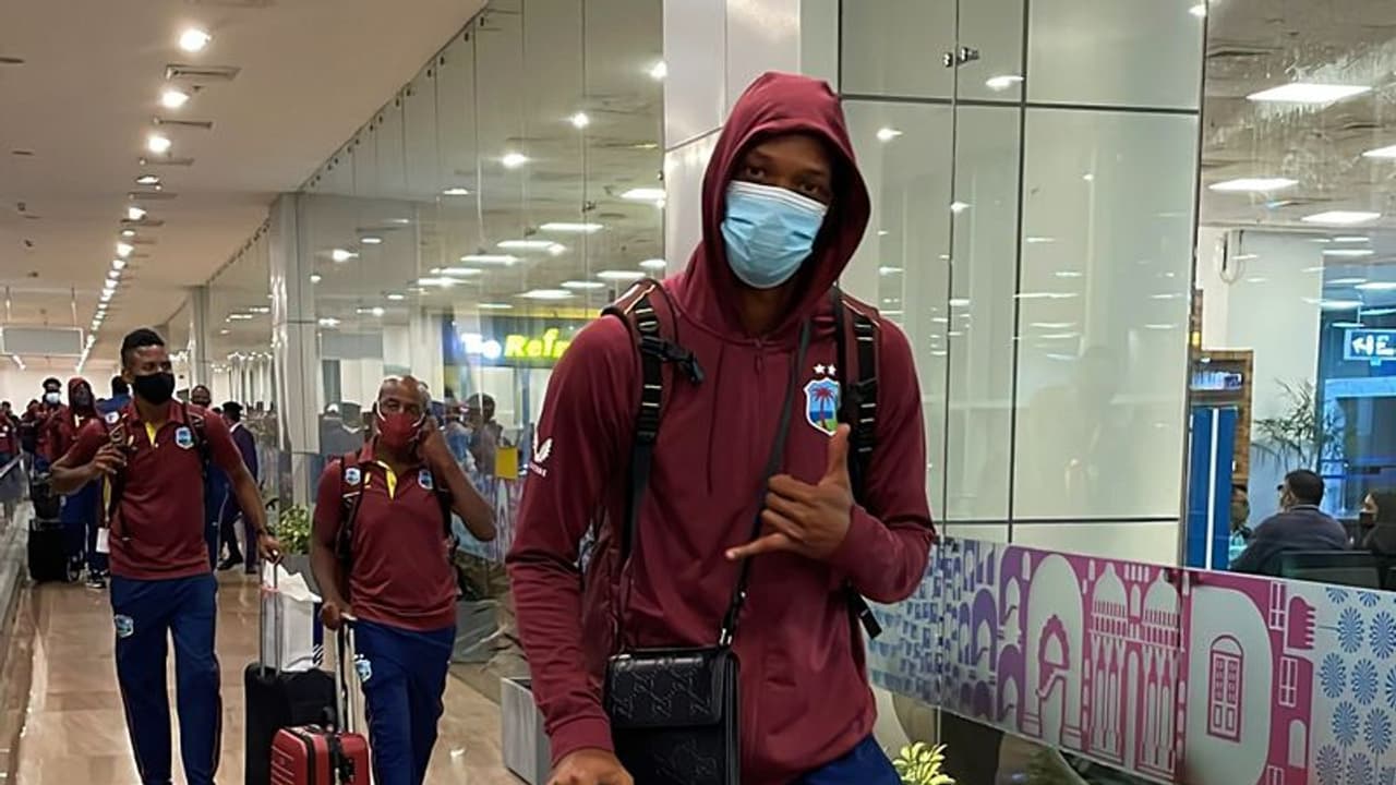 IND vs WI: भारत पहुंची वेस्टइंडीज क्रिकेट टीम, Team India के खिलाफ खेलेगी दो अहम सीरीज, जानें पूरा कार्यक्रम IND vs WI: भारत पहुंची वेस्टइंडीज क्रिकेट टीम, Team India के खिलाफ खेलेगी दो अहम सीरीज, जानें पूरा कार्यक्रम