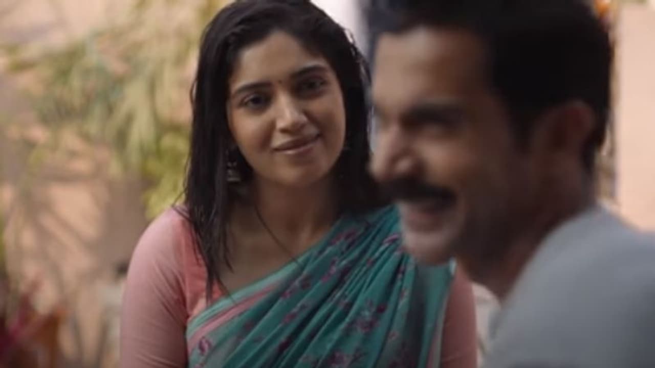 Badhaai Do : രാജ്കുമാര് റാവു ചിത്രം 'ബധായി ദോ', വീഡിയോ ഗാനം പുറത്തുവിട്ടു Badhaai Do : രാജ്കുമാര് റാവു ചിത്രം 'ബധായി ദോ', വീഡിയോ ഗാനം പുറത്തുവിട്ടു