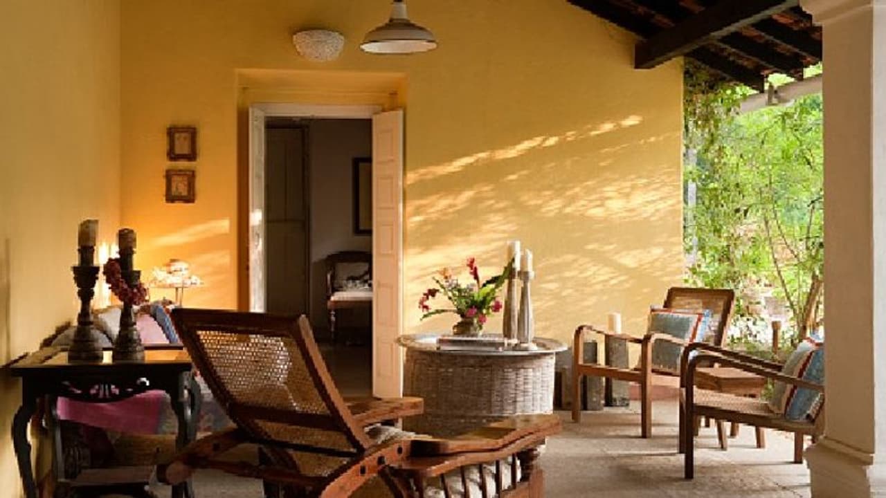 বাস্তুদোষ দূর করতে মেনে চলুন এই টোটকা, জেনে নিন কী থেকে নেগেটিভ এনার্জি তৈরি হয় বাস্তুদোষ দূর করতে মেনে চলুন এই টোটকা, জেনে নিন কী থেকে নেগেটিভ এনার্জি তৈরি হয়