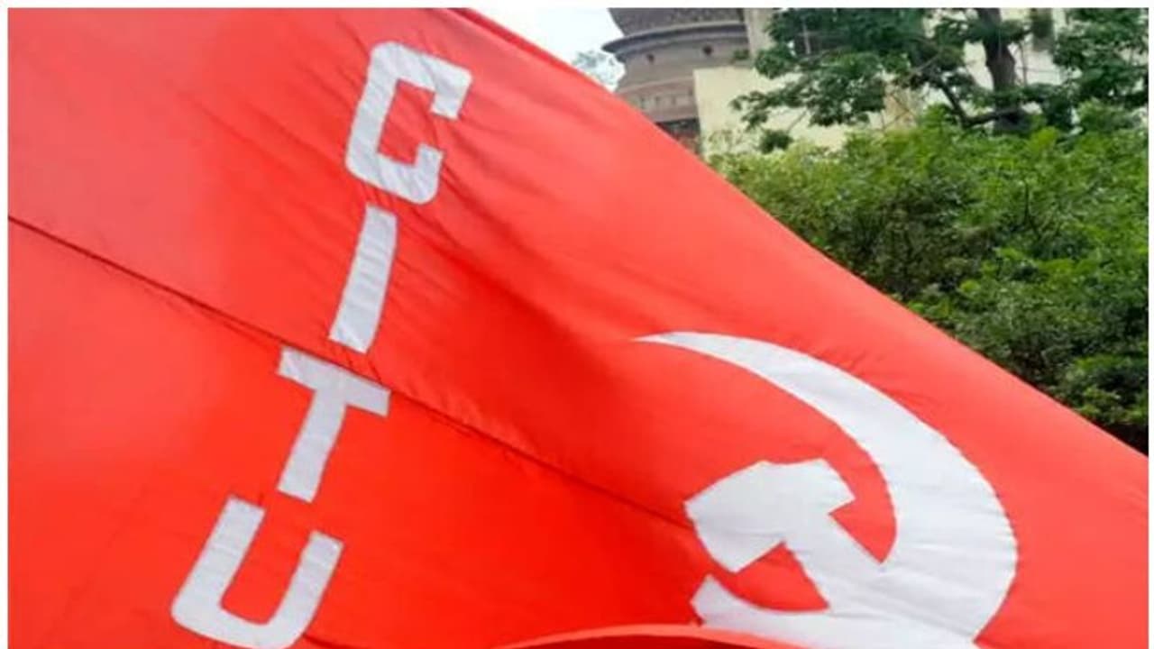 'കൈ വെട്ടും': അനധികൃത മീൻ വിൽപ്പന പിടിച്ച ഹെൽത്ത് ഇൻസ്പെക്ടർമാർക്ക് സിഐടിയു നേതാവിന്റെ ഭീഷണി