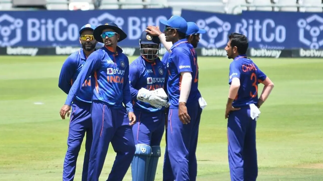IND vs WI 2021 22, 1st ODI: Men in Blue script 6 wicket win during 1,000th ODI, netizens applaud IND vs WI 2021 22, 1st ODI: Men in Blue script 6 wicket win during 1,000th ODI, netizens applaud