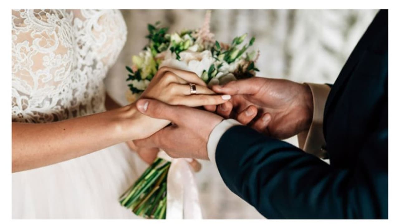 Astrology: அதிர்ஷ்டம் கொட்டும் ராசிகள் தான்! ஆனால்...? திருமணம் செய்தால் அவ்வளவு தான்...!!