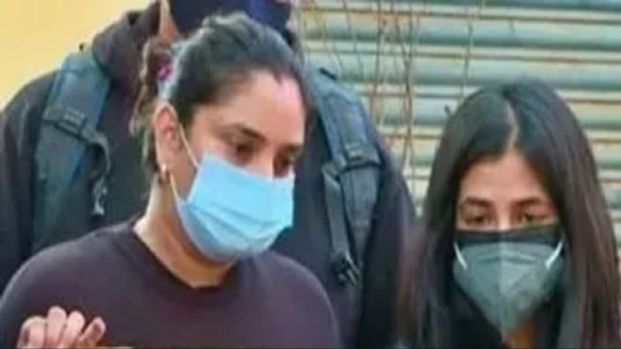 Viral Photo: स्ट्रीट डॉग के Funeral में उमड़ी भीड़, हैरान करने वाली थी मौत की वजह, अभिनेत्री ने भी किया Tweet Viral Photo: स्ट्रीट डॉग के Funeral में उमड़ी भीड़, हैरान करने वाली थी मौत की वजह, अभिनेत्री ने भी किया Tweet