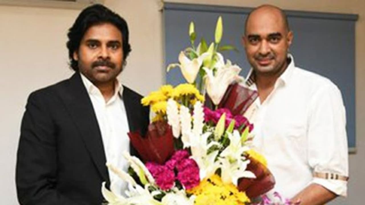 Pawan Kalyan Action Episodes : పవన్ కోసం భారీ స్కెచ్ వేసిన క్రిష్.. కెరీర్ లోనే మొదటిసారి.. Pawan Kalyan Action Episodes : పవన్ కోసం భారీ స్కెచ్ వేసిన క్రిష్.. కెరీర్ లోనే మొదటిసారి..