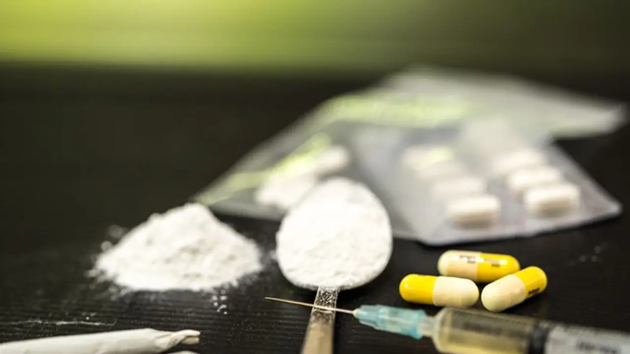 Cocaine Seized: భారీ మొత్తంలో పట్టుబడ్డ కొకైన్.. విలువెంతో తెలిస్తే షాక్! Cocaine Seized: భారీ మొత్తంలో పట్టుబడ్డ కొకైన్.. విలువెంతో తెలిస్తే షాక్!